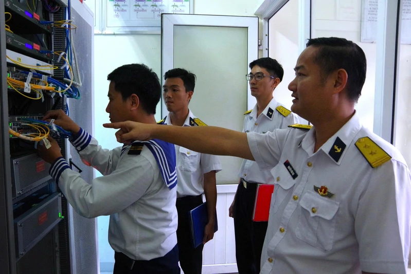Ngành Thông tin Vùng 2 Hải quân: Kiến tạo nền tảng số