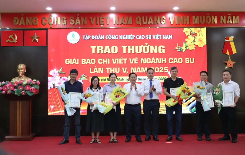 Tập đoàn Công nghiệp Cao su Việt Nam họp mặt báo chí mừng Xuân Bính Ngọ năm 2026