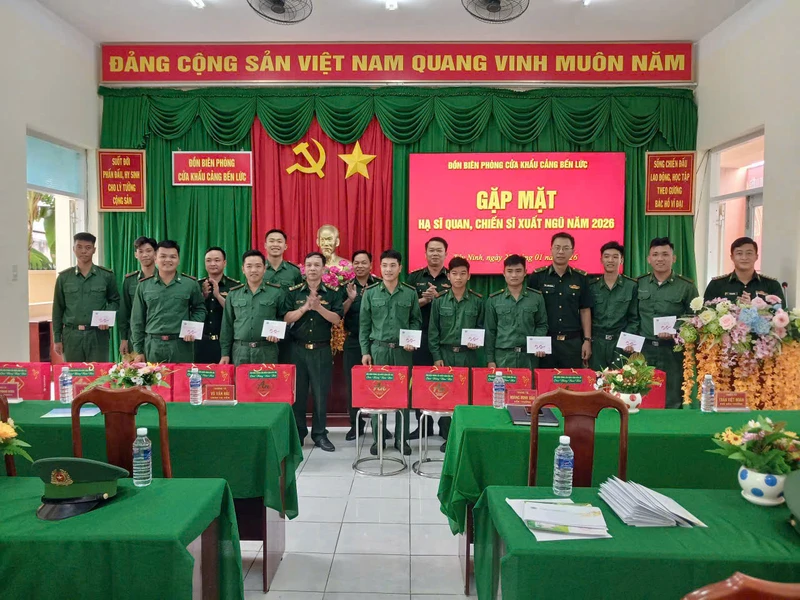 	Bộ đội Biên phòng Tây Ninh gặp mặt hạ sĩ quan, binh sĩ hoàn thành nghĩa vụ quân sự