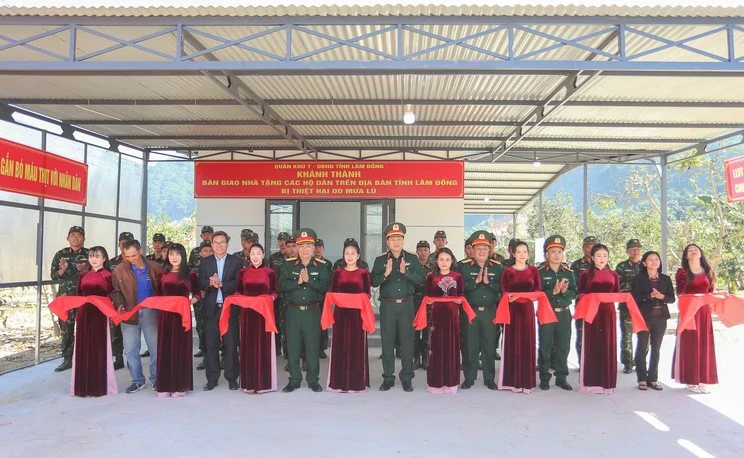 Thủ tướng Phạm Minh Chính: Không được để chậm tiến độ thực hiện “Chiến dịch Quang Trung”
