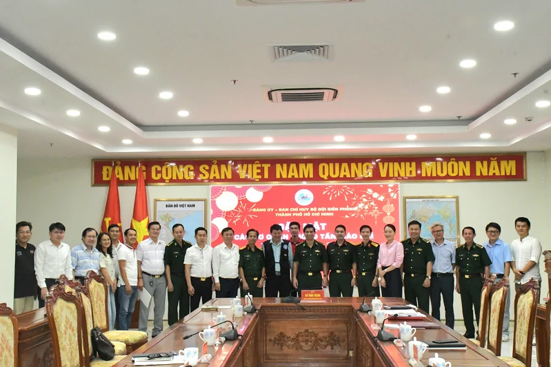 Ban Chỉ huy Bộ đội Biên phòng TP HCM gặp mặt các cơ quan thông tấn, báo chí nhân dịp Xuân Bính Ngọ 2026