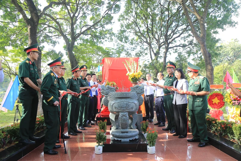 Khánh thành Bia tưởng niệm cán bộ, chiến sĩ Biệt động Sài Gòn - Gia Định
