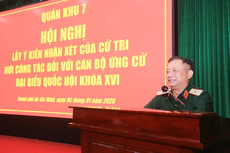 Bộ Tư lệnh Quân khu 7 lấy ý kiến nhận xét của cử tri nơi công tác đối với cán bộ ứng cử đại biểu Quốc hội khoá XVI