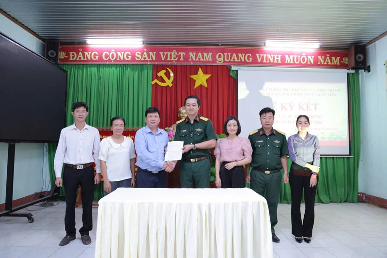 Ban Chỉ huy Phòng thủ khu vực 1 - Long Thành ký kết phối hợp tổ chức “Tết Quân - Dân” Xuân Bính Ngọ 2026
