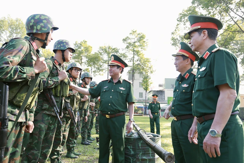 Bộ Quốc phòng kiểm tra công tác SSCĐ tại Bộ Tư lệnh Thành phố Hồ Chí Minh