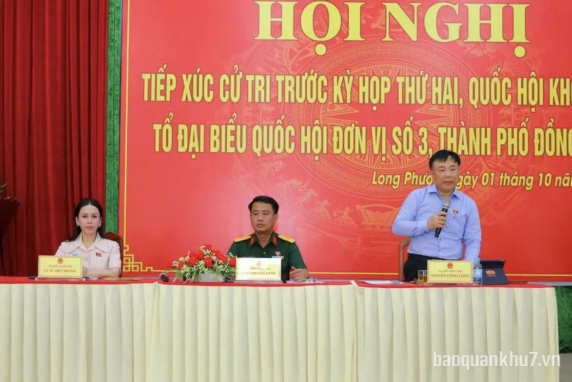 Tổ Đại biểu Quốc hội số 3 tiếp xúc cử tri tại Đồng Nai
