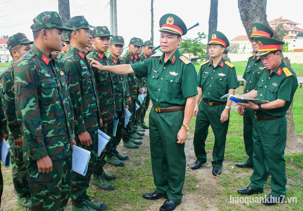 Quân khu 7 kiểm tra công tác giáo dục, đào tạo và thực hiện Nghị quyết số 57 tại Trường Quân sự Quân khu