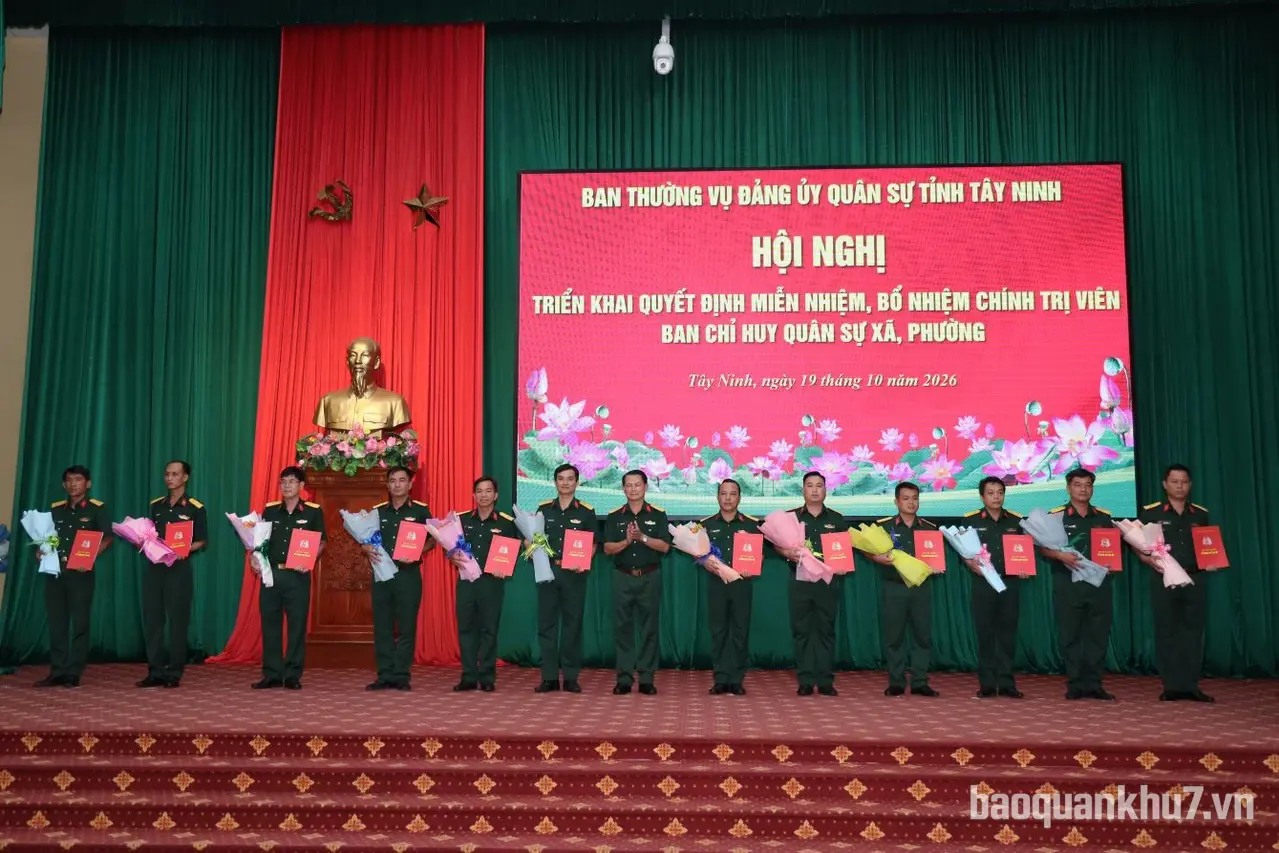 Bộ CHQS tỉnh Tây Ninh bổ nhiệm 96 Chính trị viên Ban CHQS cấp xã
