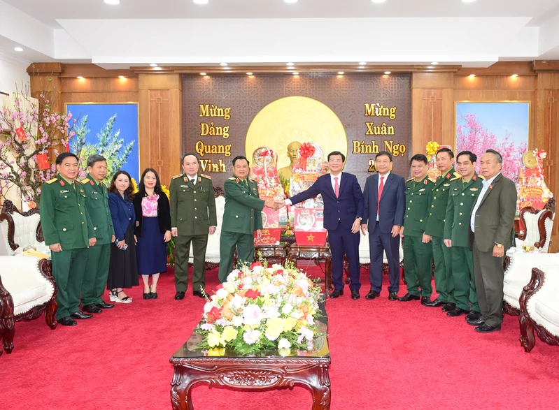 Trung tướng Trần Vinh Ngọc chúc Tết tại tỉnh Lâm Đồng