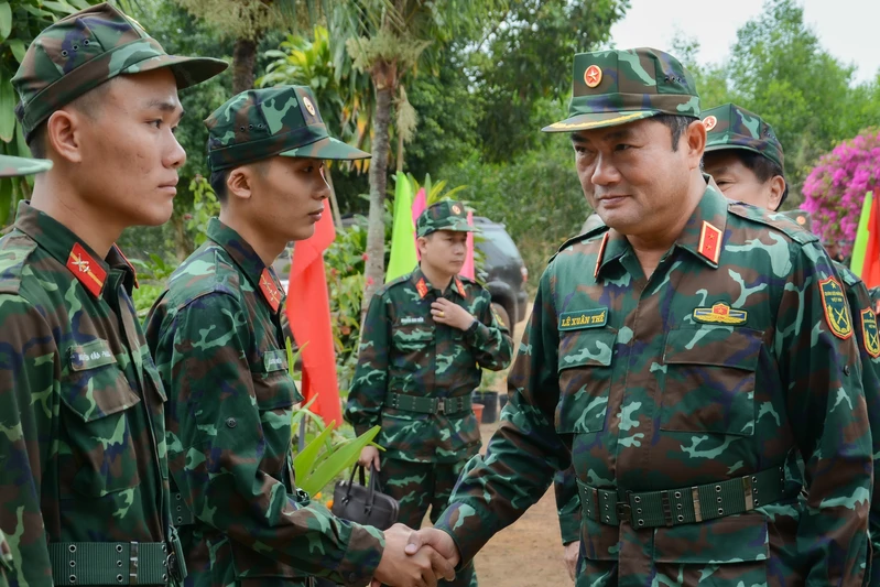 Lực lượng vũ trang Quân khu 7 phát huy kết quả, nhân lên sức mạnh, tự tin vững bước vào kỷ nguyên mới 