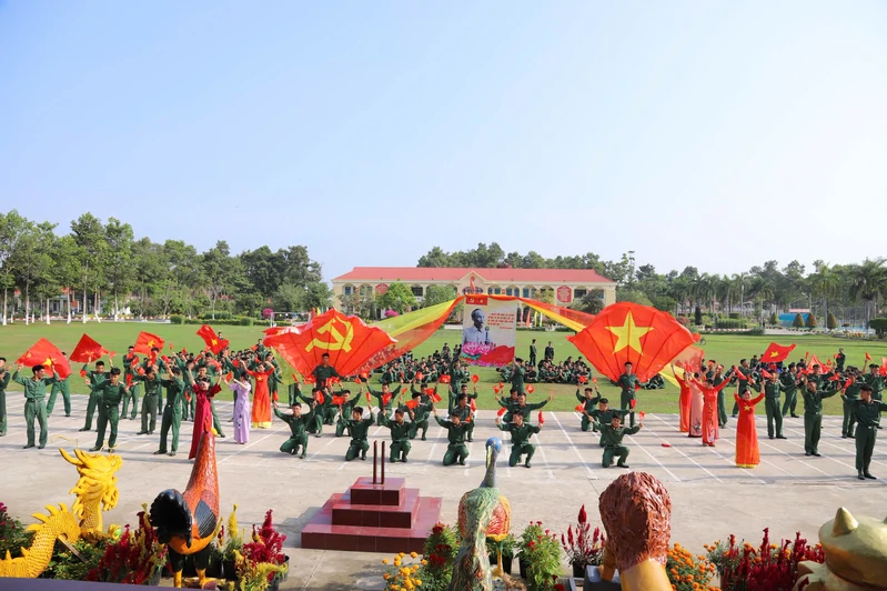 Sư đoàn 5 sôi nổi hoạt động vui xuân, đón tết Bính Ngọ 2026