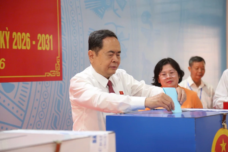 Chủ tịch Quốc hội Trần Thanh Mẫn tham gia bầu cử tại xã Hóc Môn, TP.HCM