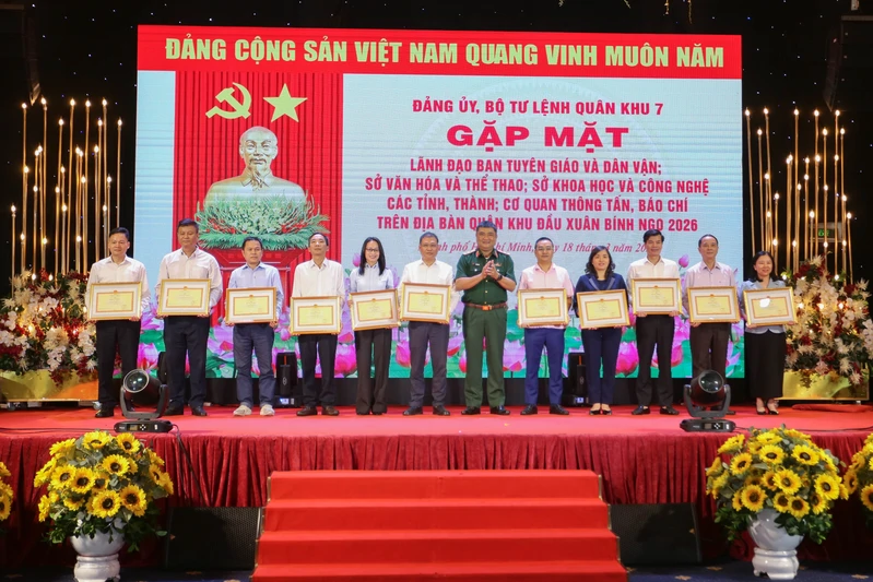 Đổi mới, nâng cao chất lượng công tác tuyên truyền nhiệm vụ quân sự, quốc phòng trên địa bàn Quân khu 7