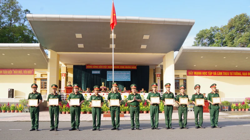 Sư đoàn 7 tổ chức Lễ ra quân huấn luyện năm 2026