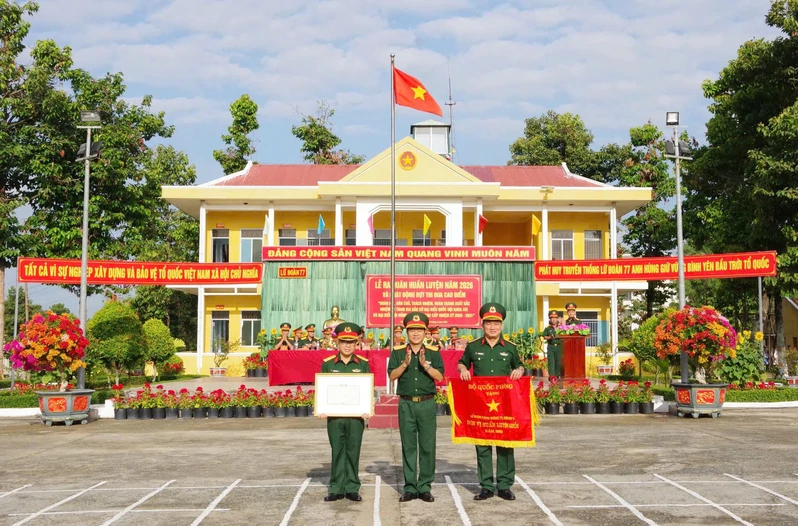 Lữ đoàn 77 tổ chức lễ ra quân huấn luyện năm 2026
