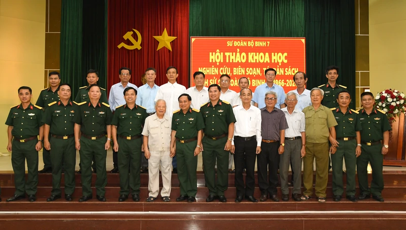 Sư đoàn 7 tổ chức hội thảo khoa học biên soạn, tái bản sách lịch sử đơn vị