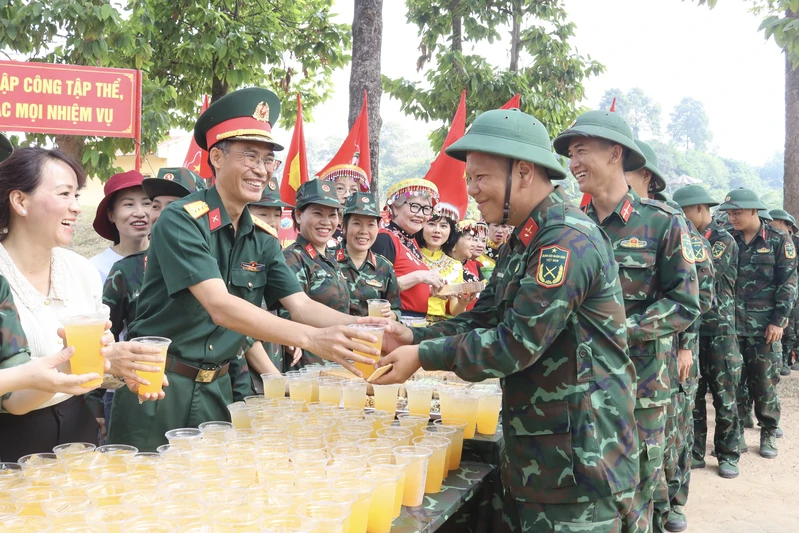 Lữ đoàn 77: Tiếp sức mùa huấn luyện cho chiến sĩ mới