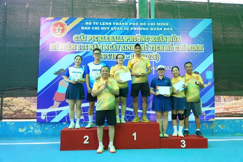 Ban CHQS phường Xuân Hoà tổ chức giải Pickleball chào mừng kỷ niệm 136 năm ngày sinh Chủ tịch Hồ Chí Minh.