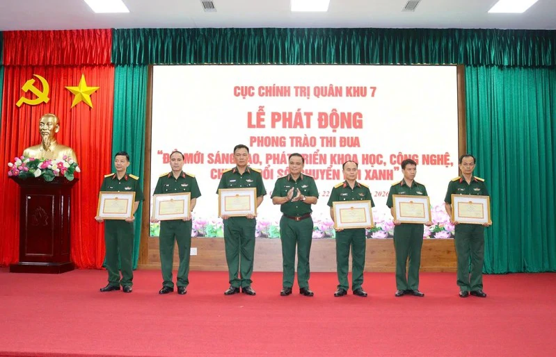 Cục Chính trị Quân khu 7 đẩy mạnh chuyển đổi số, chuyển đổi xanh 
