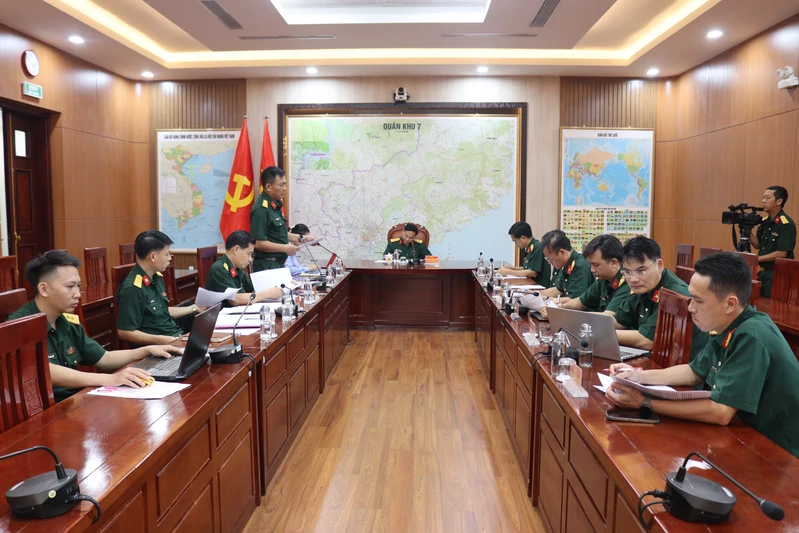 Quân khu 7 thông qua đề cương tham gia Hội thi Báo cáo viên giỏi cấp toàn quân năm 2026
