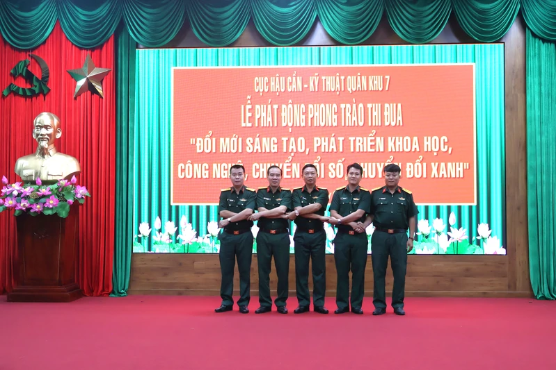 Cục Hậu cần – Kỹ thuật Quân khu phát động phong trào thi đua “Đổi mới sáng tạo, phát triển khoa học, công nghệ, chuyển đổi số, chuyển đổi xanh”