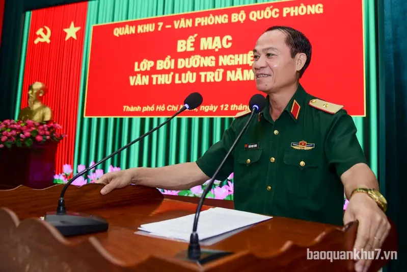 Bế mạc Lớp bồi dưỡng nghiệp vụ văn thư lưu trữ năm 2026