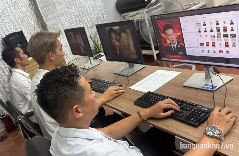 Bộ Tư lệnh Thành phố Hồ Chí Minh hỗ trợ phục dựng ảnh liệt sĩ