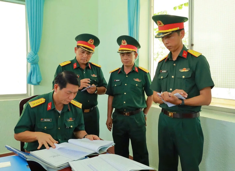 Quân khu 7 kiểm tra xây dựng đơn vị điểm huấn luyện đội ngũ chiến thuật tại Trung đoàn Bộ binh 174