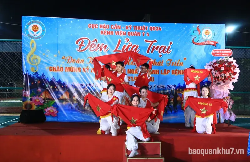 Giao lưu: Đêm lửa trại kỷ niệm 50 năm ngày truyền thống Bệnh viện Quân y 4, Quân đoàn 34