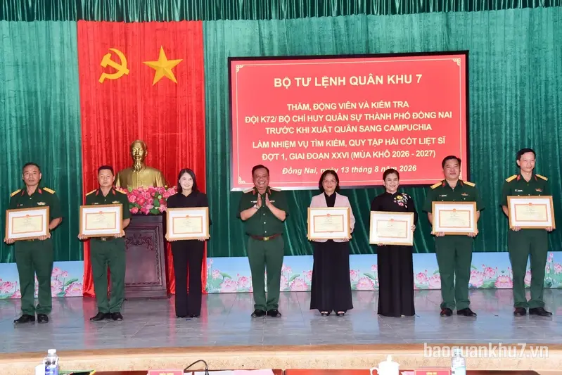 Bộ Tư lệnh Quân khu 7 thăm, động viên, kiểm tra Đội K72 
