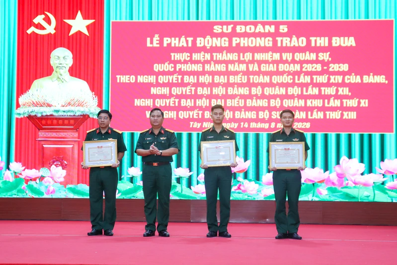 Sư đoàn 5 rút kinh nghiệm tình hình chấp hành pháp luật, kỷ luật 