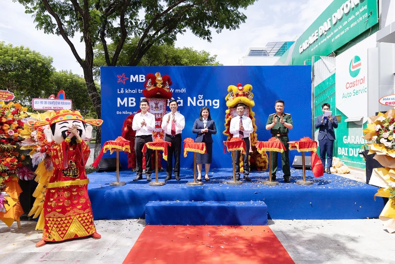 Khai trương trụ sở mới, MB Bắc Đà Nẵng tiếp tục kiến tạo giá trị cho khách hàng và cộng đồng
