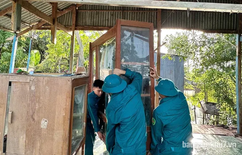LLVT tỉnh Tây Ninh huy động cán bộ, chiến sĩ khắc phục hậu quả giông lốc