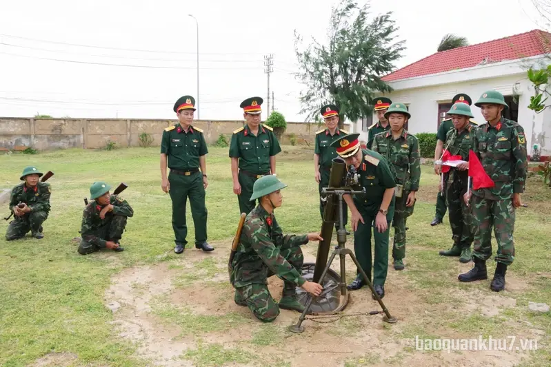 Phát huy truyền thống, xây dựng LLVT tỉnh Lâm Đồng vững mạnh