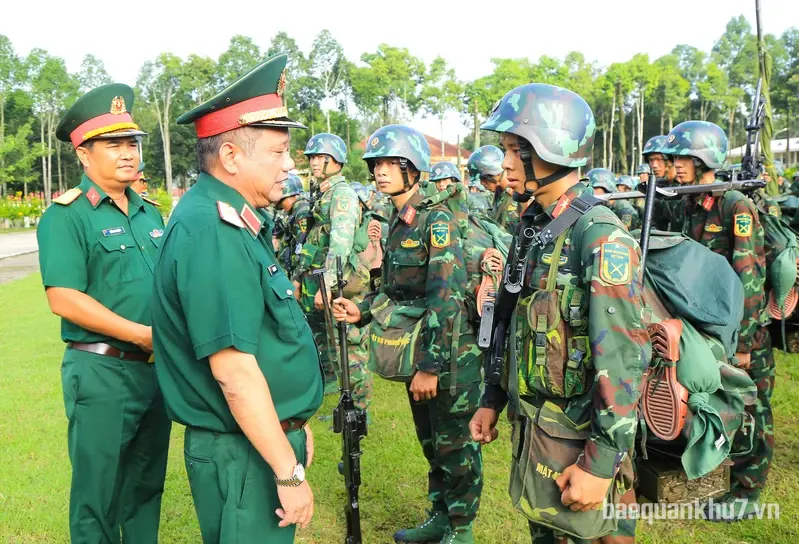 Quân khu 7 kiểm tra công tác sẵn sàng chiến đấu tại Trung đoàn 271 và Tiểu đoàn Đặc công 60