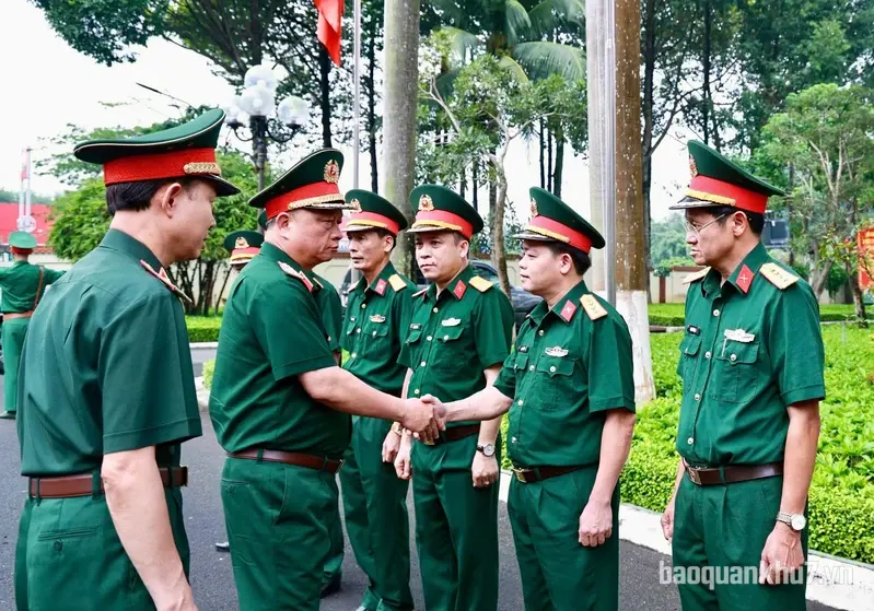 Thượng tướng Nguyễn Quang Ngọc làm việc với Binh đoàn 16 về chiến lược phát triển giai đoạn 2026-2030
