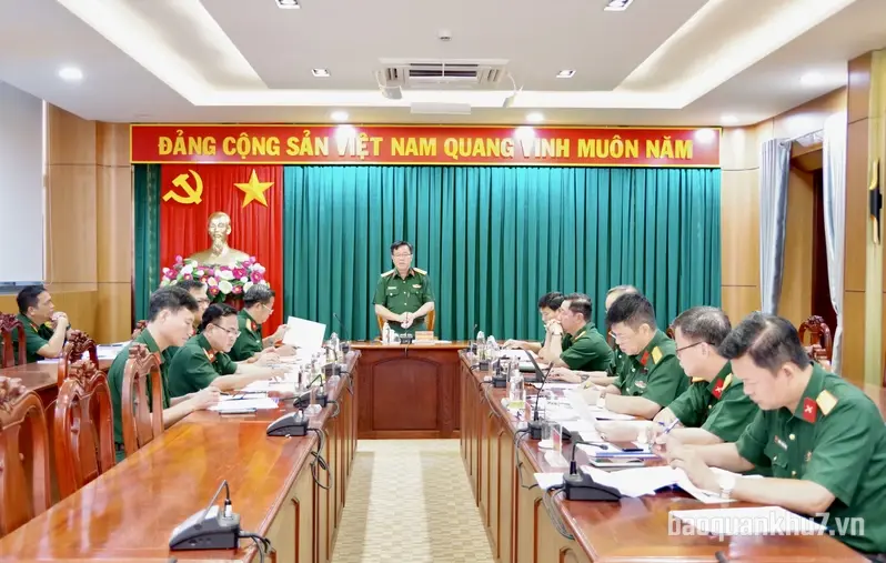Họp Tổ giúp việc đồng chí Chính ủy Quân khu chỉ đạo thực hiện Chiến dịch 500 ngày đêm
