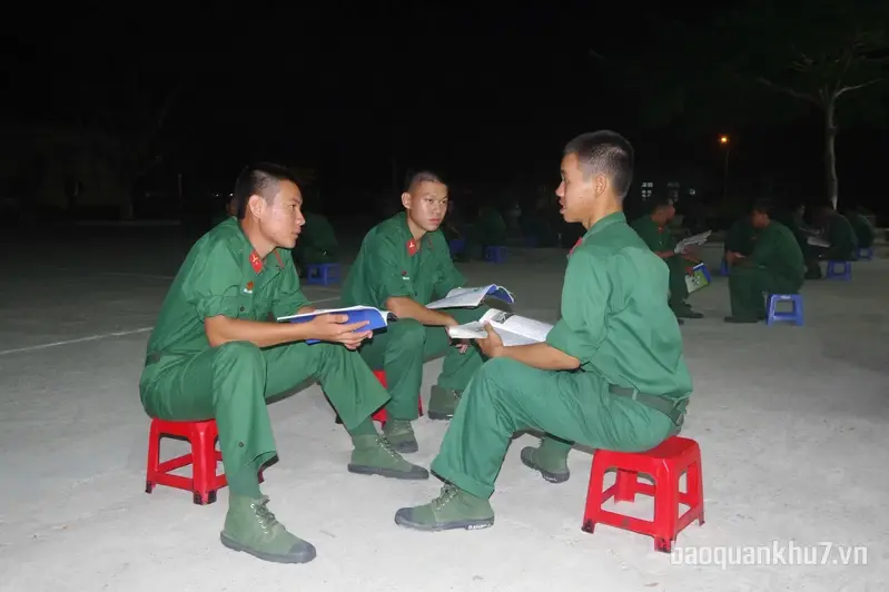 Gắn kết đồng đội từ mô hình “Tổ 3 người”