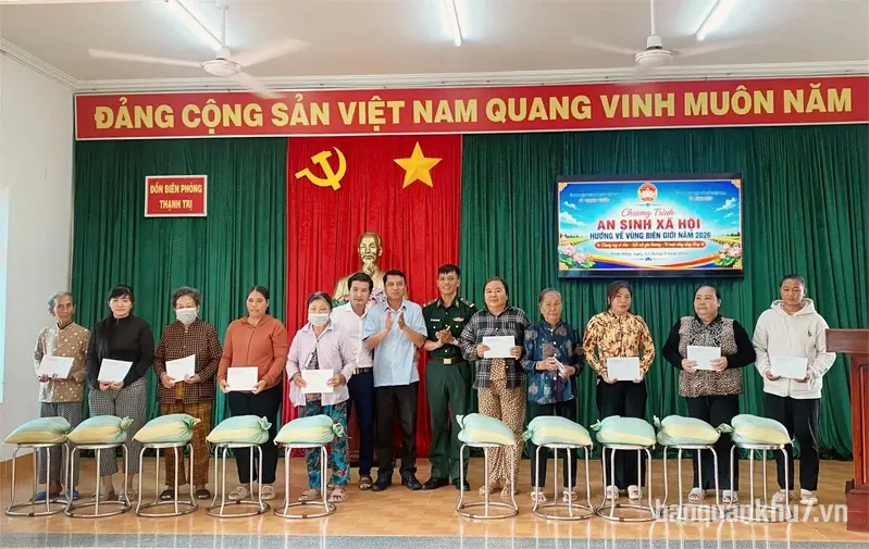 Đồn Biên phòng Thạnh Trị chung tay chăm lo đời sống Nhân dân 