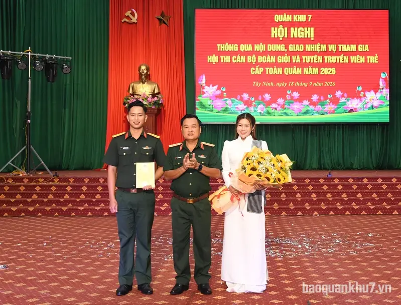 Chính ủy Quân khu giao nhiệm vụ lực lượng tham gia Hội thi Cán bộ Đoàn giỏi và Tuyên truyền viên trẻ cấp toàn quân
