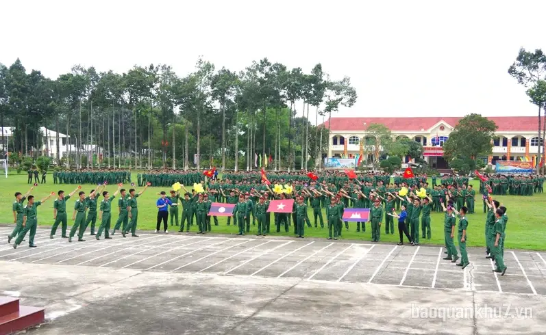 Trung đoàn 271 sôi nổi các hoạt động giao lưu văn hóa văn nghệ, thể dục thể thao 