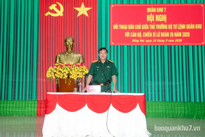 Quân khu tổ chức đối thoại dân chủ với cán bộ, chiến sĩ Lữ đoàn 26