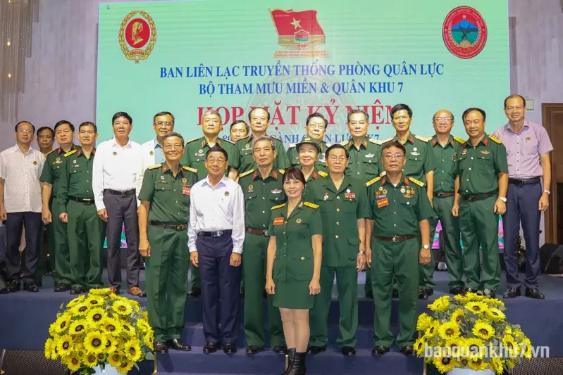 Họp mặt kỷ niệm 80 năm Ngày truyền thống ngành Quân lực Quân khu 7 