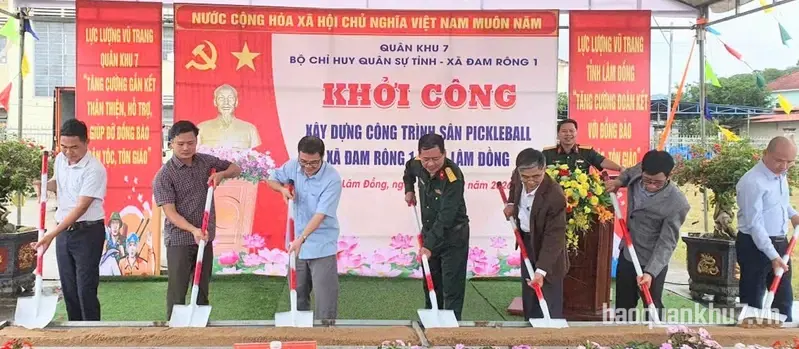 Bộ CHQS tỉnh Lâm Đồng phối hợp khởi công xây dựng sân Pickleball tại xã Đam Rông 1