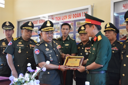 Giao lưu sỹ quan trẻ giữa Bộ CHQS tỉnh Bà Rịa – Vũng Tàu với Tiểu khu Quân sự Preah Vihear, Quân khu 4, Quân đội Hoàng gia Campuchia