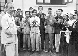 Lời Bác Hồ dạy ngày này năm xưa: Phải chú trọng đào tạo, bồi dưỡng, cân nhắc cán bộ miền núi