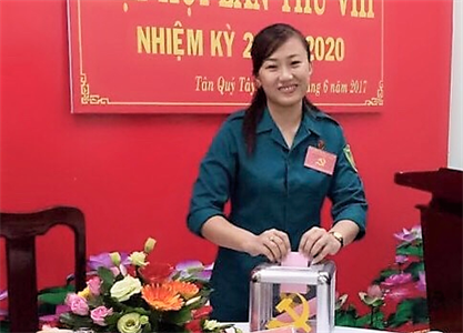 Khấu Thị Quỳnh Như - Chính trị viên phó tâm huyết với công tác Đoàn trong dân quân