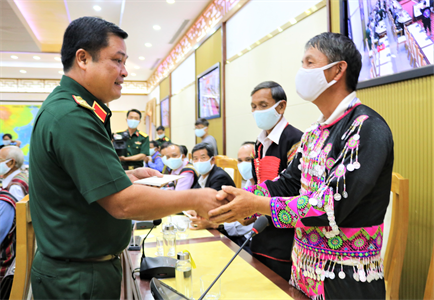 Quân khu 7 gặp mặt chức sắc, chức việc tôn giáo; già làng, trưởng thôn Khu Kinh tế Quốc phòng Bắc Lâm Đồng