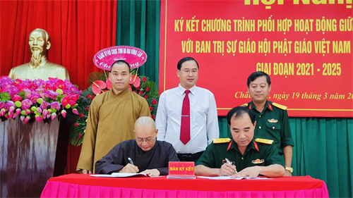 Ký kết chương trình phối hợp giữa Ban CHQS huyện với Ban Trị sự Giáo hội Phật giáo Việt Nam huyện Châu Đức, tỉnh BR - VT