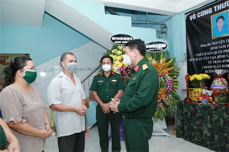 Chiến sĩ sao vuông Nguyễn Thành Đạt hy sinh trong tham gia phòng chống dịch